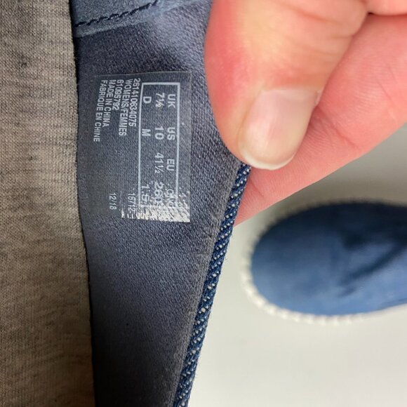 Clarks Women's Size 10 Cloudsteppers Step Glow Slip Chambray Denim Blue Casual - Picture 8 of 8